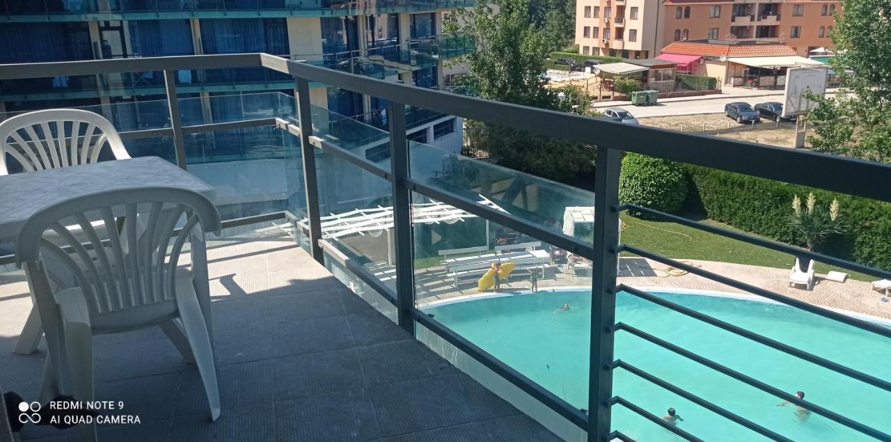 Modern 2 Bedroom Apartment In Top Location In Sunny Beach Just 150 Meters From Casino Platinum Екстер'єр фото